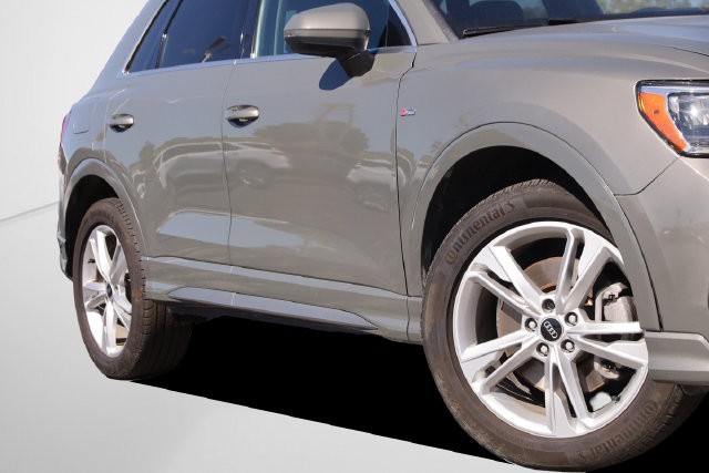 Audi Q3 Vehicle Image 03
