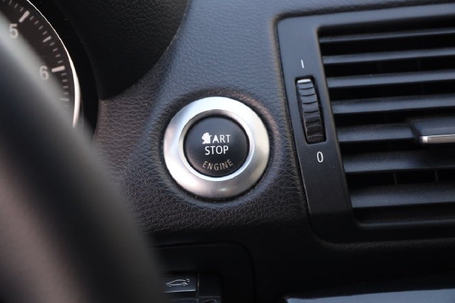 BMW 1 Series Vehicle Image 14