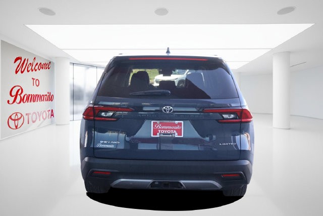 Toyota Grand Highlander Vehicle Image 06