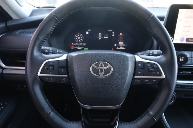 Toyota Grand Highlander Vehicle Image 13