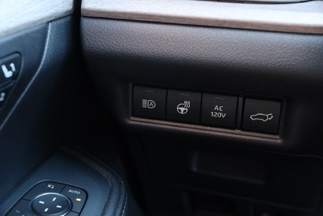 Toyota Grand Highlander Vehicle Image 24