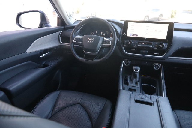 Toyota Grand Highlander Vehicle Image 27