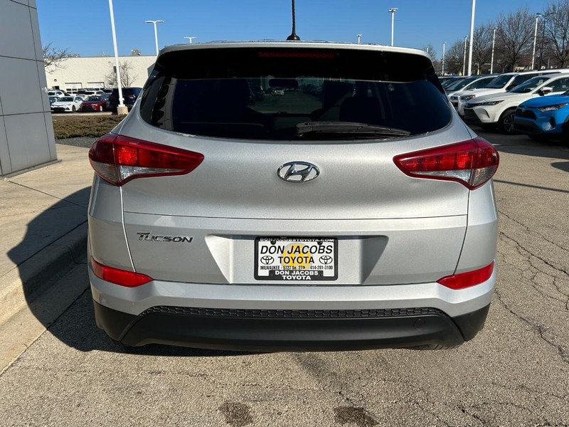 2017 Hyundai Tucson SE photo