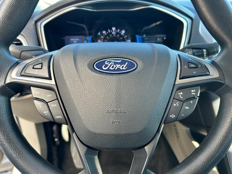 2018 Ford Fusion Hybrid SE photo