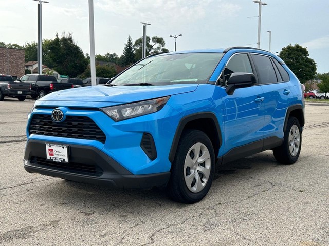 Certified 2021 Toyota RAV4 LE with VIN JTMF1RFV5MD072020 for sale in Milwaukee, WI