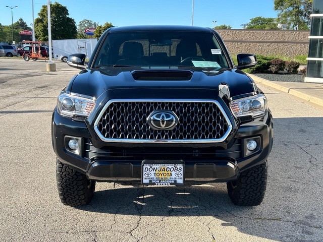 Used 2019 Toyota Tacoma TRD Sport with VIN 3TMDZ5BN8KM068284 for sale in Milwaukee, WI