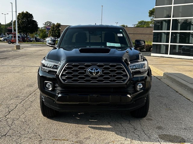 Used 2023 Toyota Tacoma TRD Sport with VIN 3TYRZ5CN5PT034237 for sale in Milwaukee, WI