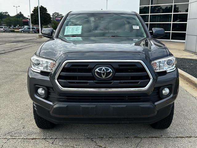 Used 2019 Toyota Tacoma SR5 with VIN 5TFSZ5AN8KX206473 for sale in Milwaukee, WI