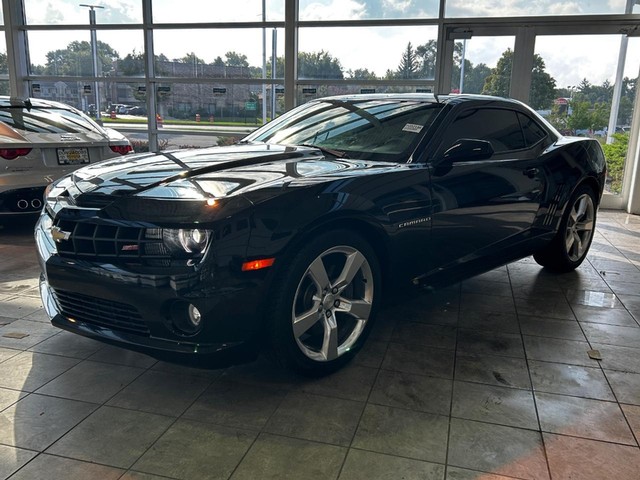 Used 2010 Chevrolet Camaro 2SS with VIN 2G1FK1EJ5A9202716 for sale in Milwaukee, WI