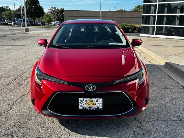 Used 2020 Toyota Corolla XLE with VIN 5YFFPRAE9LP046599 for sale in Milwaukee, WI