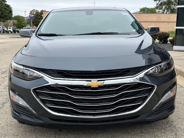 Used 2021 Chevrolet Malibu 1LT with VIN 1G1ZD5ST5MF026265 for sale in Milwaukee, WI