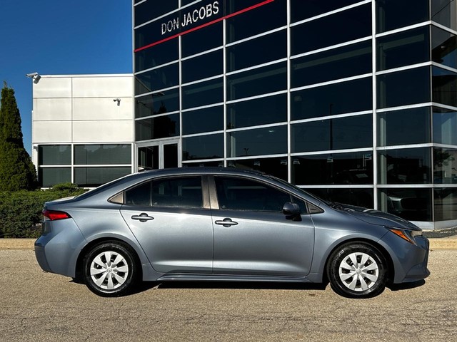 Used 2022 Toyota Corolla L with VIN 5YFDPMAE9NP273739 for sale in Milwaukee, WI