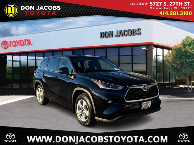 2021 Toyota Highlander LE at Don Jacobs Toyota in Milwaukee WI