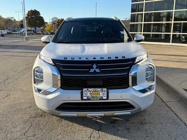 Used 2023 Mitsubishi Outlander SEL with VIN JA4J3VA8XPZ046402 for sale in Milwaukee, WI