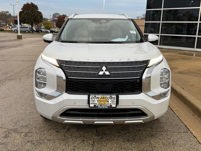 Used 2023 Mitsubishi Outlander SEL with VIN JA4J3VA84PZ032608 for sale in Milwaukee, WI