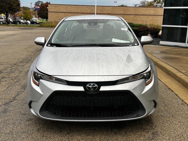 Used 2022 Toyota Corolla L with VIN 5YFDPMAE3NP363811 for sale in Milwaukee, WI