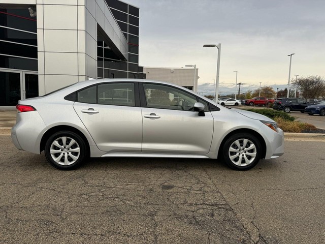 Used 2023 Toyota Corolla LE with VIN JTDB4MEE8PJ005699 for sale in Milwaukee, WI