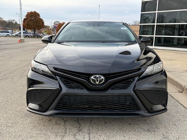 Used 2021 Toyota Camry SE with VIN 4T1G11BKXMU037244 for sale in Milwaukee, WI