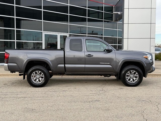 Used 2019 Toyota Tacoma SR5 with VIN 5TFSZ5ANXKX211187 for sale in Milwaukee, WI