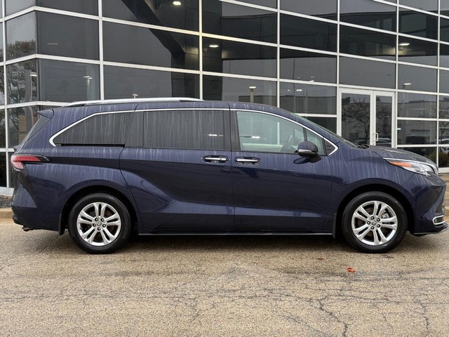 Used 2023 Toyota Sienna Platinum with VIN 5TDESKFC9PS097901 for sale in Milwaukee, WI