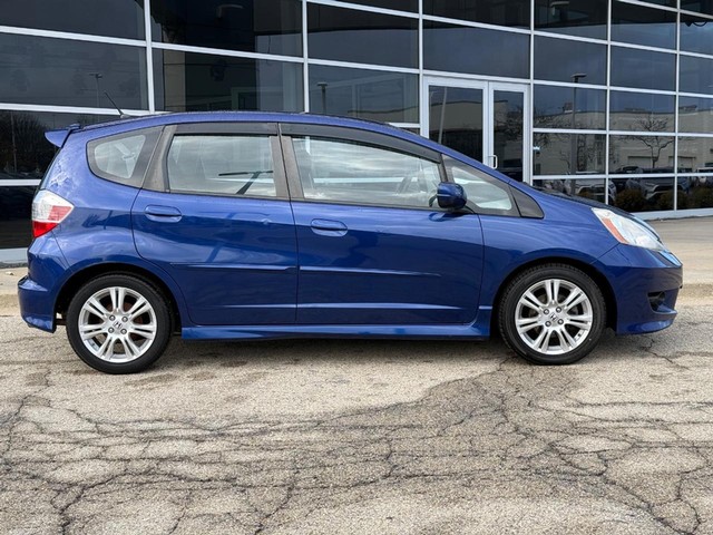 Used 2009 Honda Fit Sport with VIN JHMGE88499S026408 for sale in Milwaukee, WI