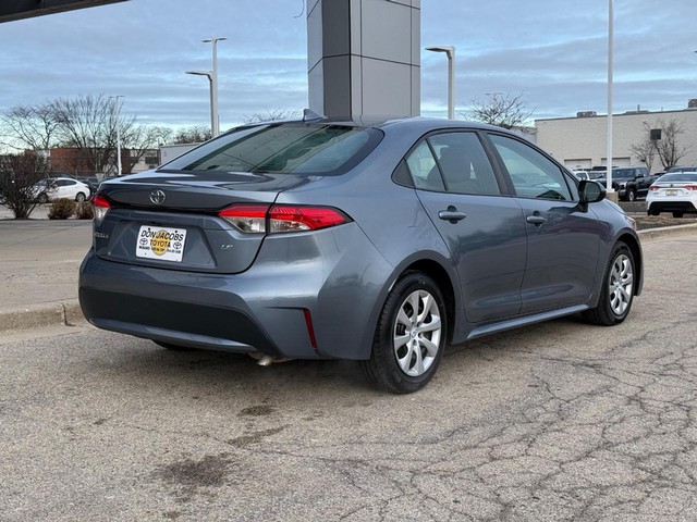 Used 2021 Toyota Corolla LE with VIN 5YFEPMAE4MP200734 for sale in Milwaukee, WI