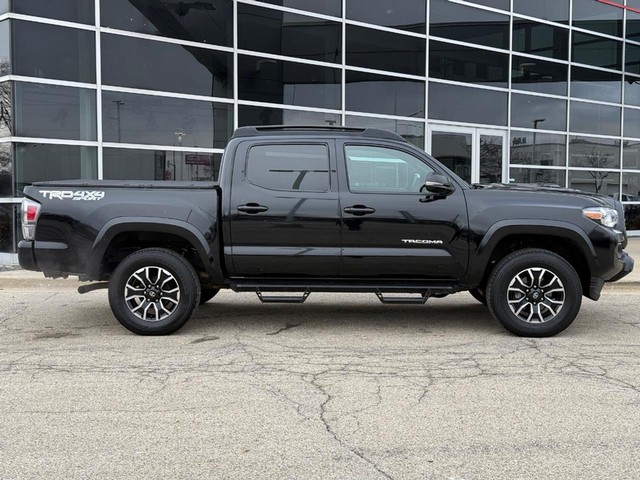 Used 2022 Toyota Tacoma TRD Sport with VIN 3TMCZ5AN6NM509833 for sale in Milwaukee, WI