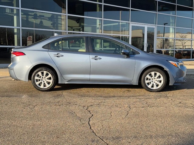 Used 2024 Toyota Corolla LE with VIN JTDBCMFE7R3055938 for sale in Milwaukee, WI