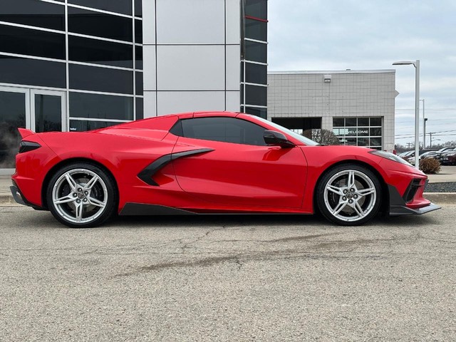 Used 2022 Chevrolet Corvette 2LT with VIN 1G1YB3D44N5114002 for sale in Milwaukee, WI