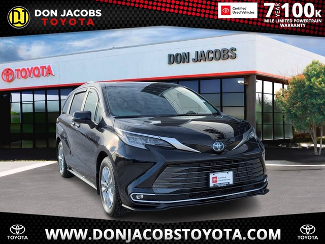 2023 Toyota Sienna Limited at Don Jacobs Toyota in Milwaukee WI