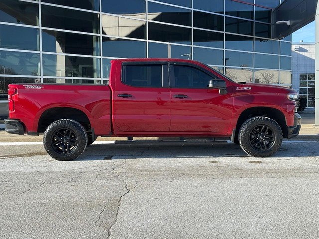 Used 2021 Chevrolet Silverado 1500 LT Trail Boss with VIN 3GCPYFED6MG474932 for sale in Milwaukee, WI