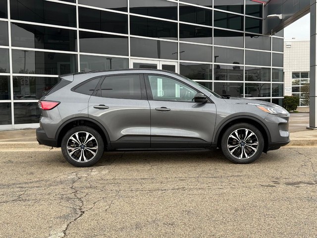 Used 2022 Ford Escape SEL with VIN 1FMCU9H92NUB35288 for sale in Milwaukee, WI
