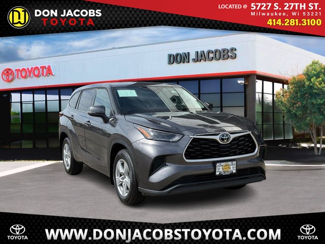 2022 Toyota Highlander L at Don Jacobs Toyota in Milwaukee WI