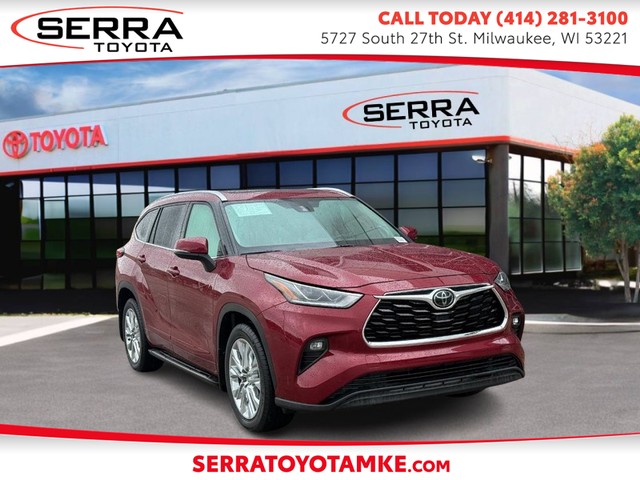 2020 Toyota Highlander Limited at Serra Toyota in Milwaukee WI