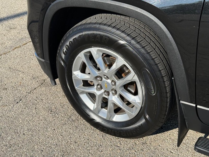 Chevrolet Traverse Vehicle Full-screen Gallery Image 10