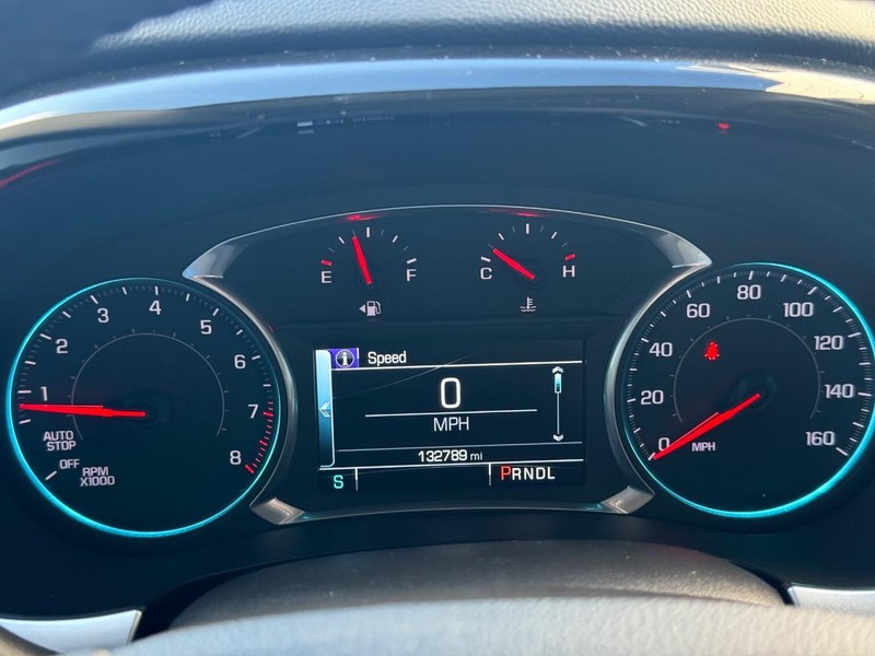 Chevrolet Traverse Vehicle Full-screen Gallery Image 24