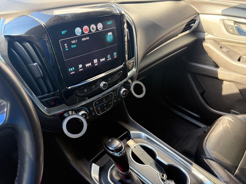 Chevrolet Traverse Vehicle Full-screen Gallery Image 27