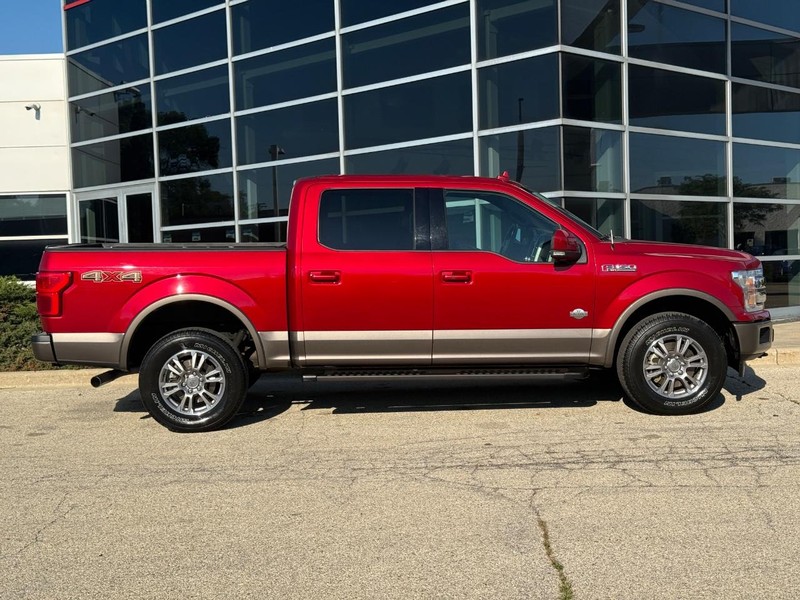 Ford F-150 Vehicle Full-screen Gallery Image 02