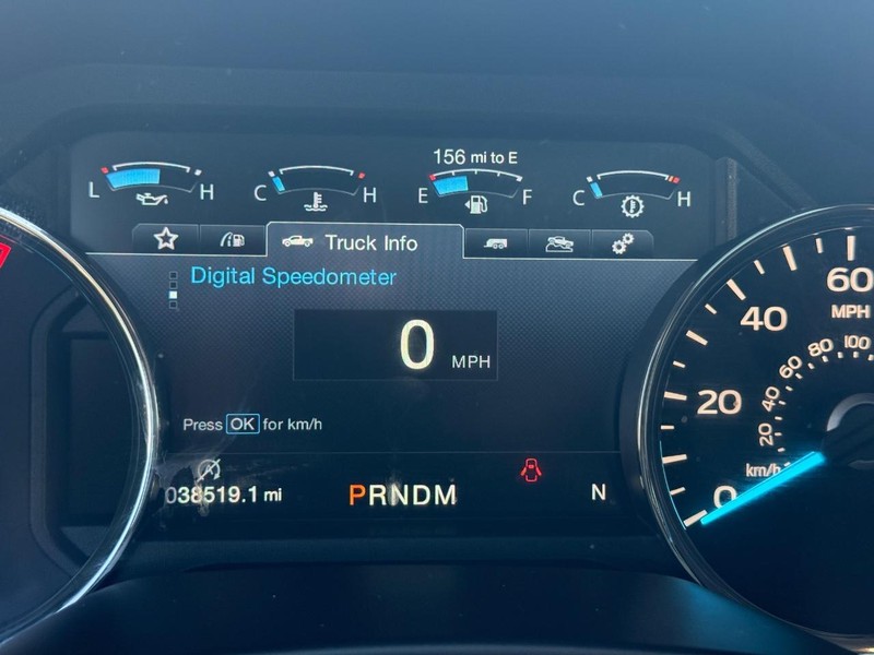 Ford F-150 Vehicle Full-screen Gallery Image 27