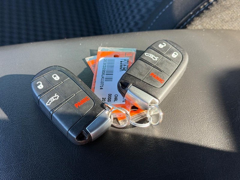 Ford F-150 Vehicle Full-screen Gallery Image 32