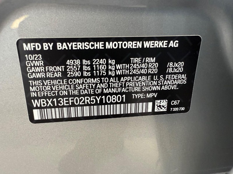 BMW X1 Vehicle Full-screen Gallery Image 30