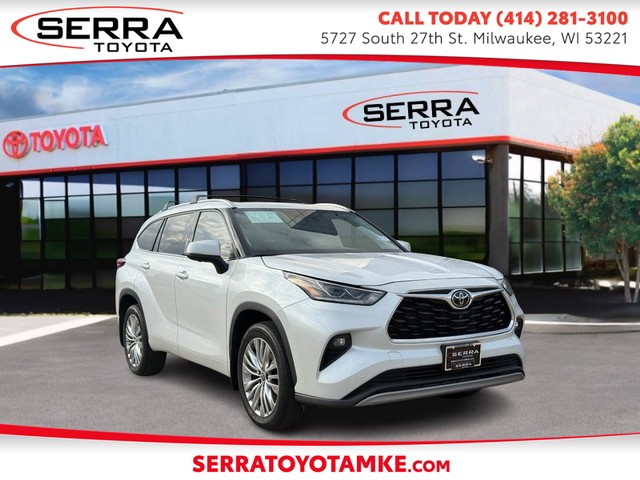 Milwaukee WI 2023 Toyota Highlander more details - toyota highlander
