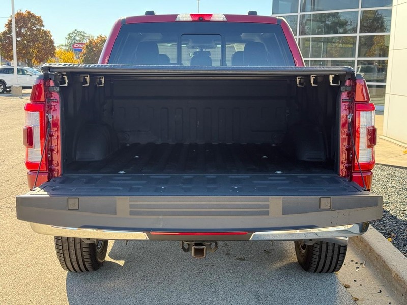 Ford F-150 Vehicle Full-screen Gallery Image 04