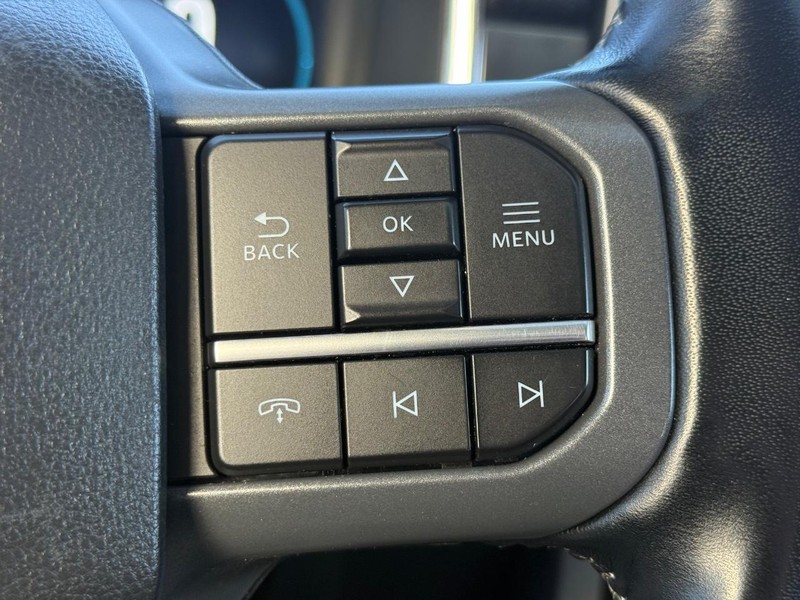 Ford F-150 Vehicle Full-screen Gallery Image 18