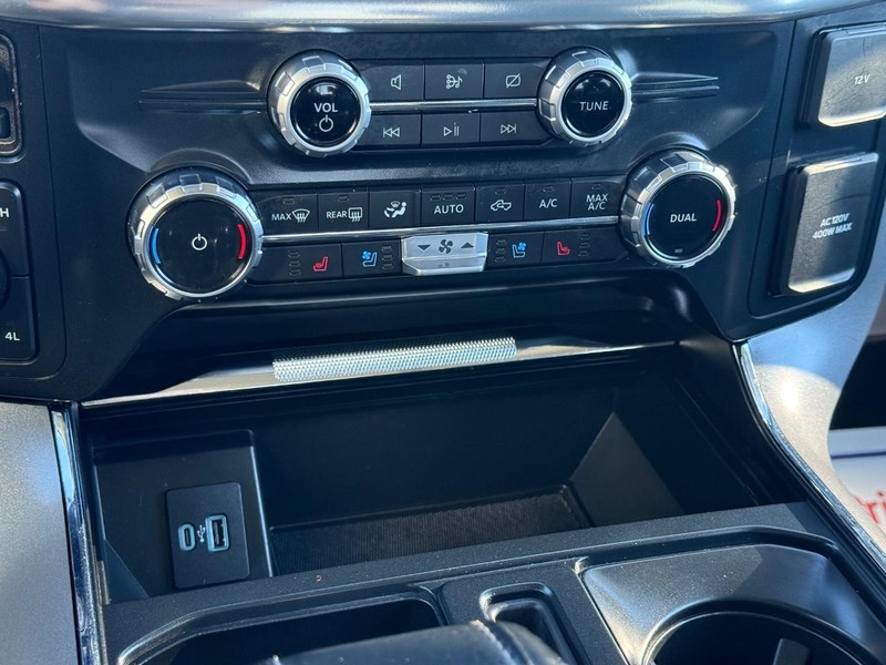 Ford F-150 Vehicle Full-screen Gallery Image 24