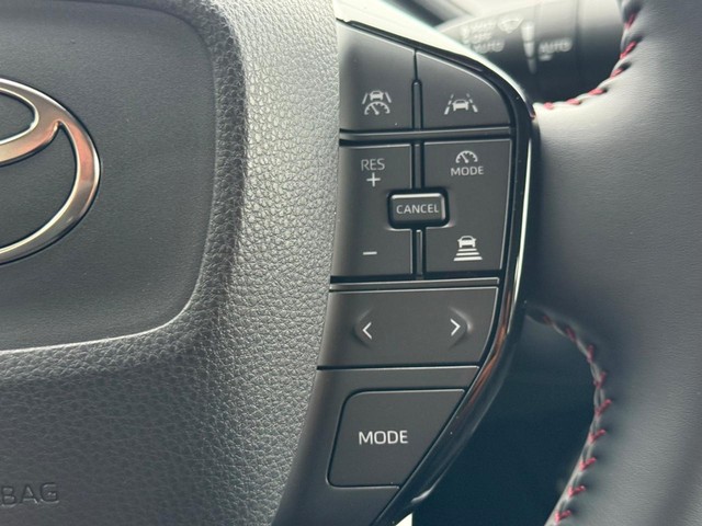 2026 Toyota Prius Plug-in Hybrid XSE - Photo 8