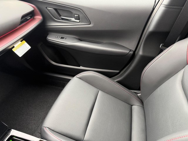 2026 Toyota Prius Plug-in Hybrid XSE - Photo 14