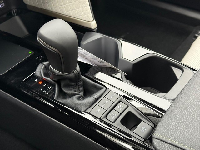 2026 Toyota Camry XLE - Photo 15