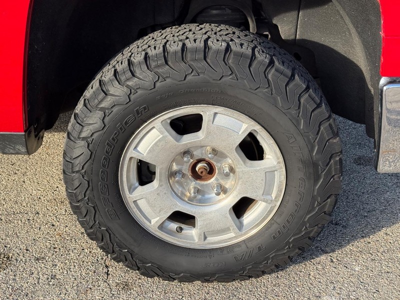 Chevrolet Silverado 1500 Vehicle Full-screen Gallery Image 10