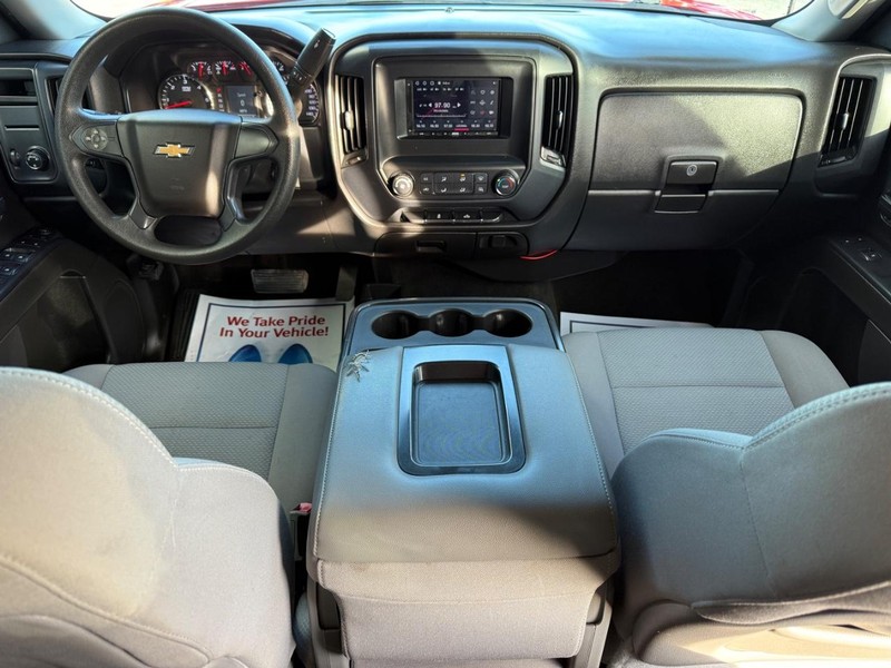 Chevrolet Silverado 1500 Vehicle Full-screen Gallery Image 13